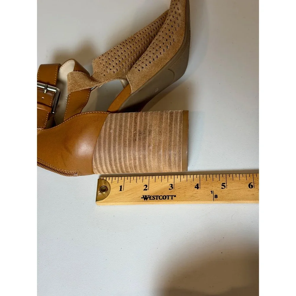 Marc Fisher Gabie Tan Perforated Suede Block Heel Sandals Womens 9.5M Leather‎